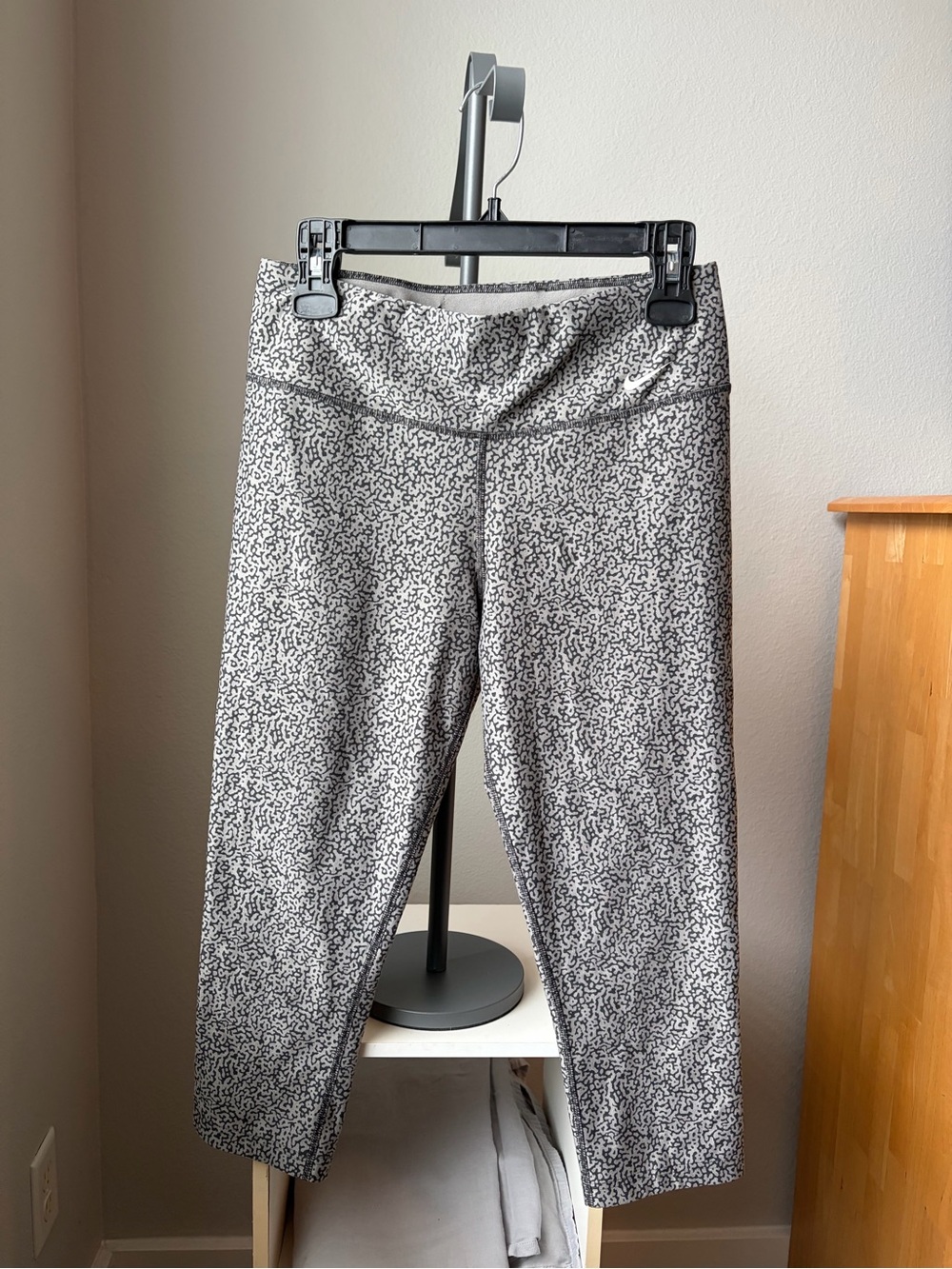 Nike Gray Speckle Crop Leggings